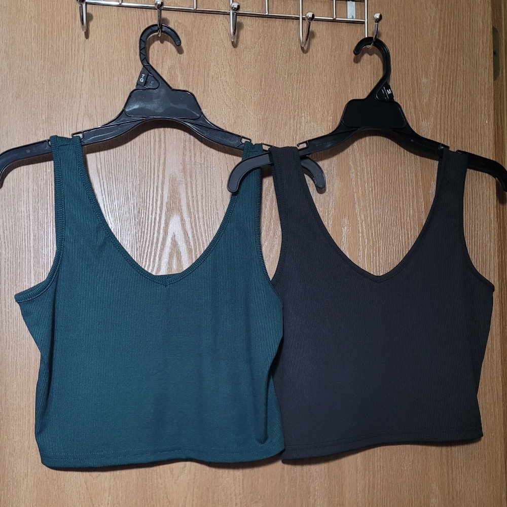 Shein V Neck Ribbed Green&Dark Gray Crop Tops 2 Pcs.Large